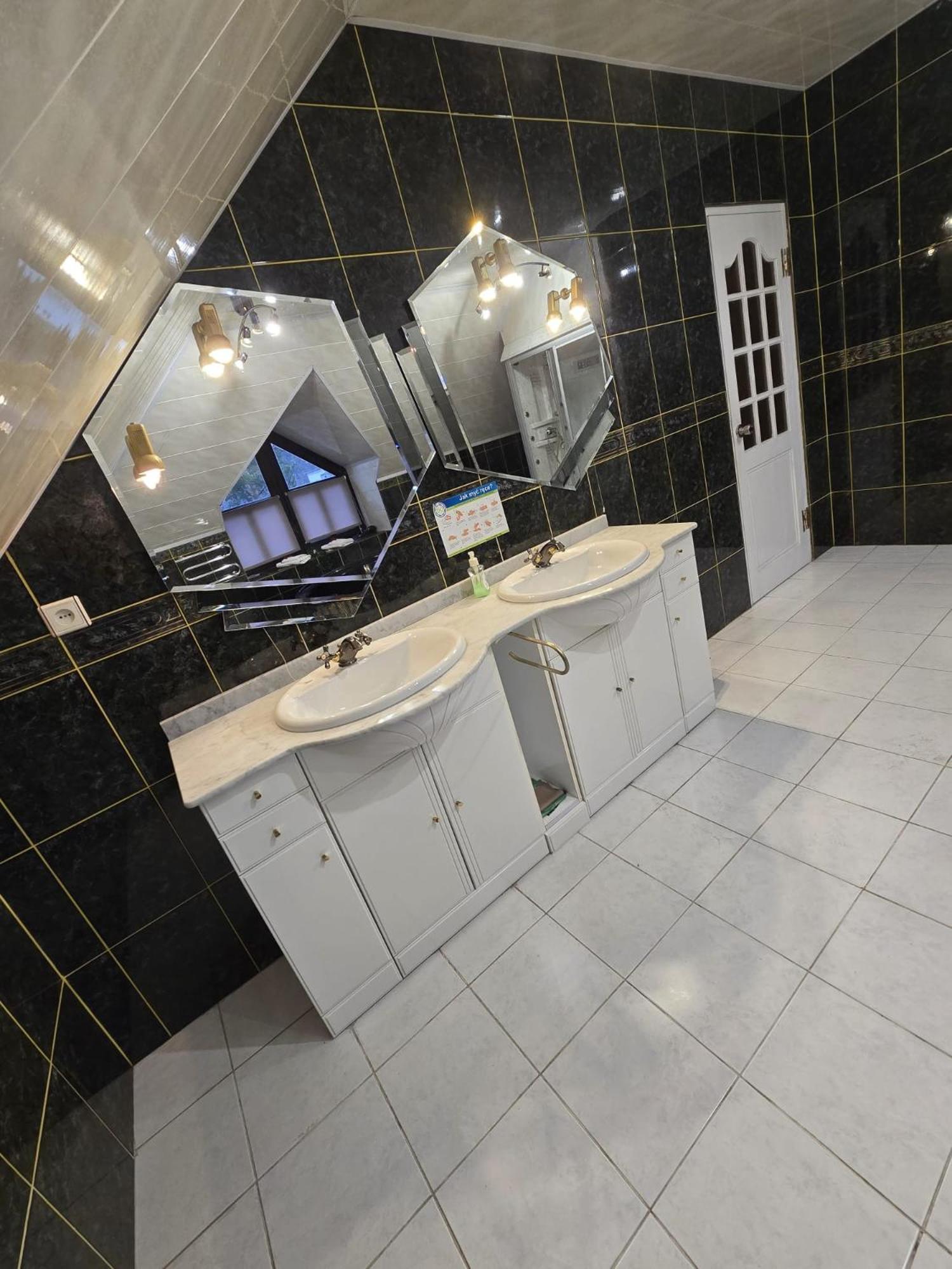 Dog Friendly Dom, Apartamenty Wichrowe Wzgorza Z Basenem Brenna Ustron Bagian luar foto